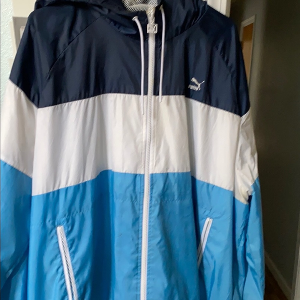 Men’s Puma light wind breaker